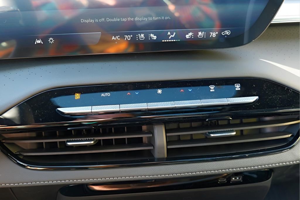 New 2026 Buick Enclave Avenir w/ Super Cruise Package image 13