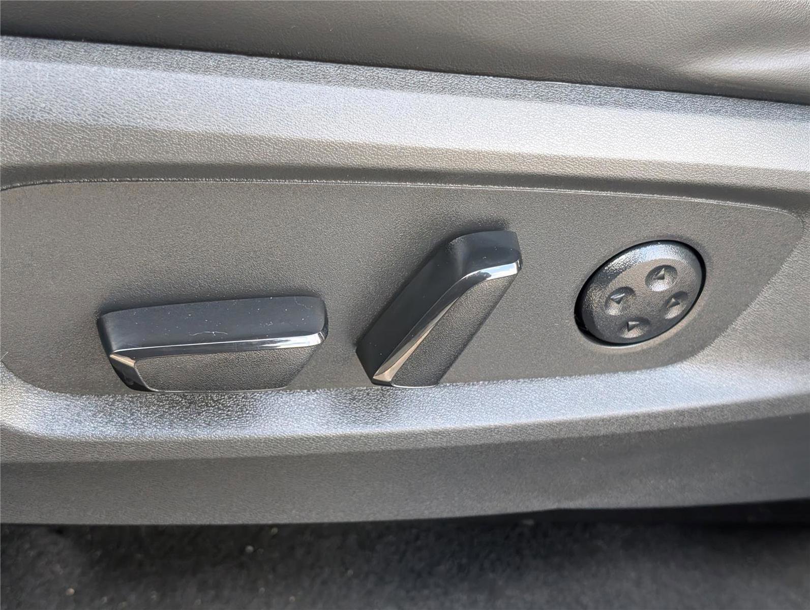 Used 2023 INFINITI QX60 Luxe w/ Cargo Package image 24