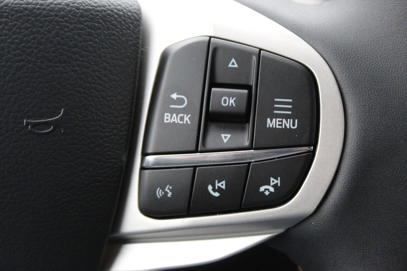 New 2026 Ford Explorer Active image 25