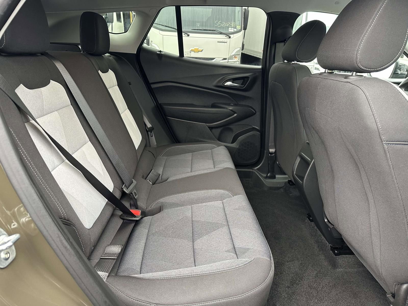 Certified 2024 Chevrolet Trax LS w/ LS Convenience Package image 25