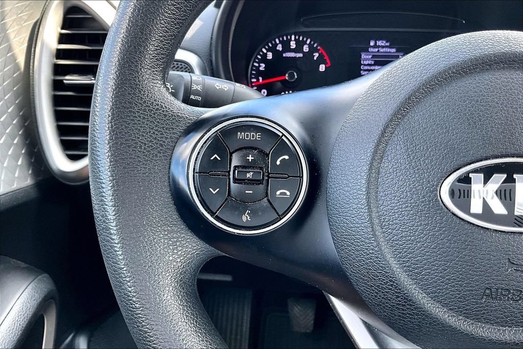 Used 2021 Kia Soul LX FWD image 18