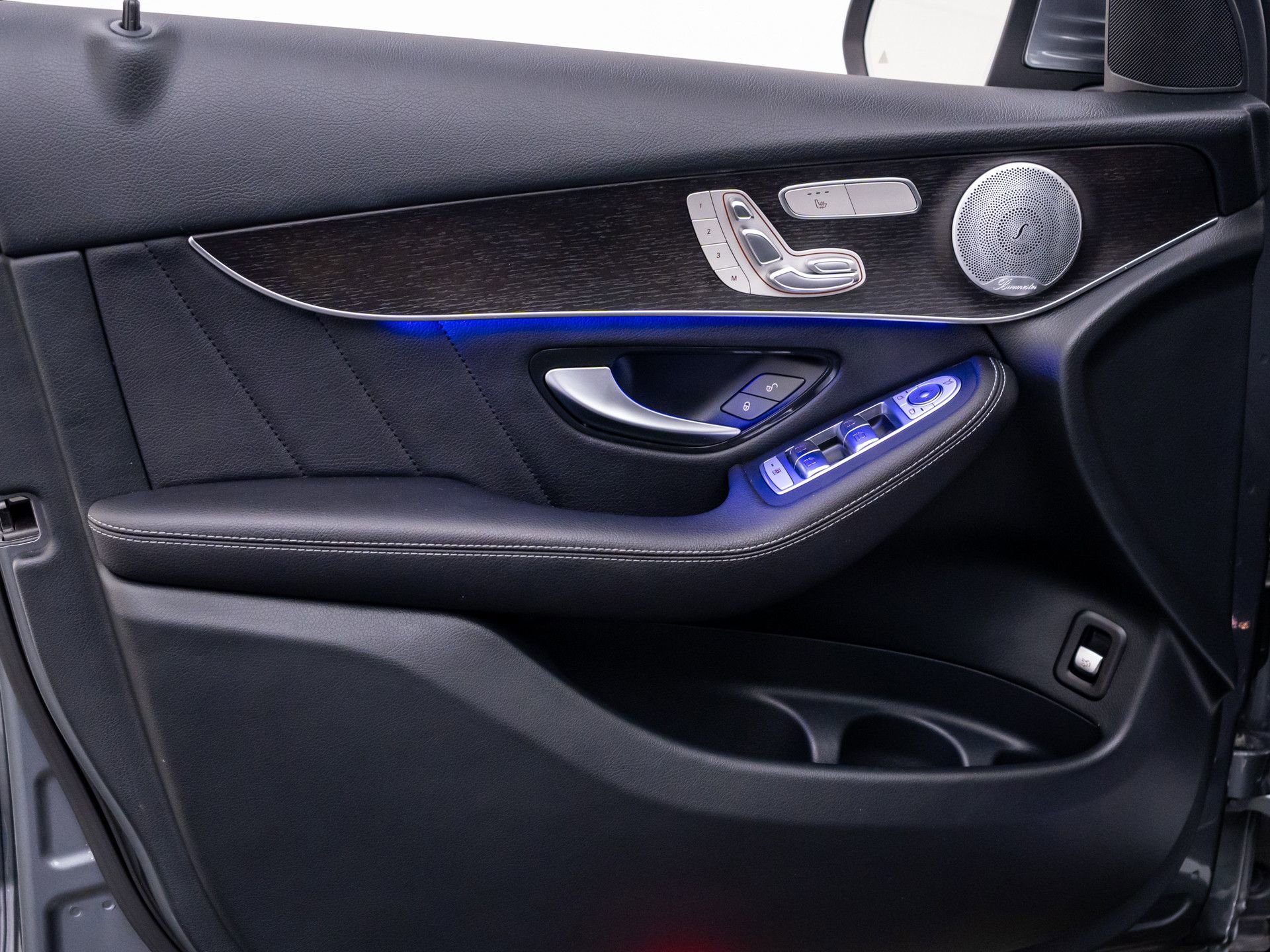 Used 2020 Mercedes-Benz GLC 300 4MATIC image 12