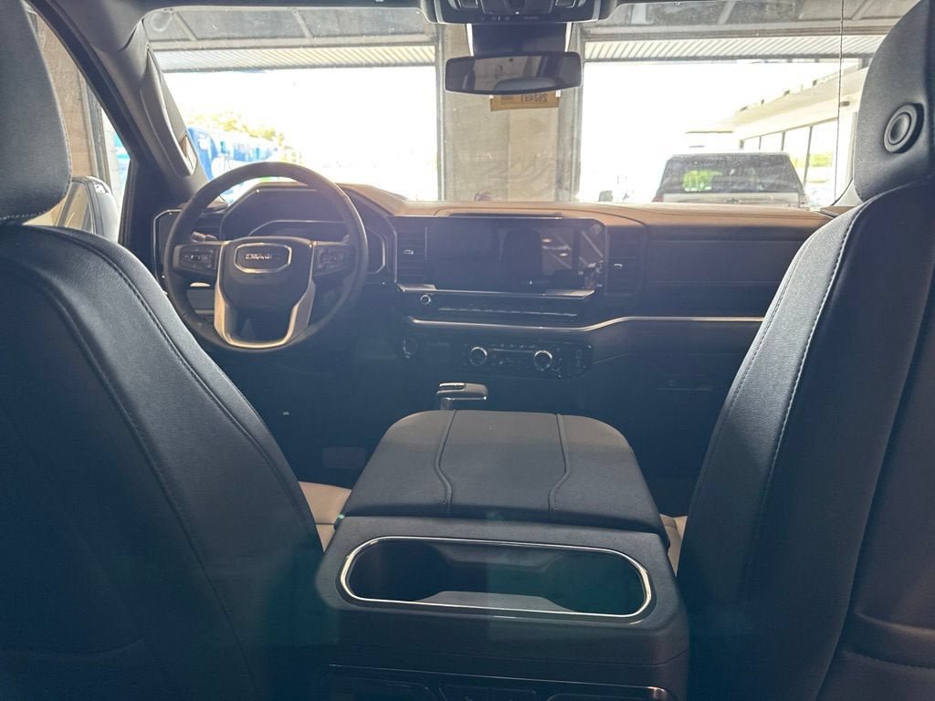New 2026 GMC Sierra 1500 SLT AWD/4WD image 15
