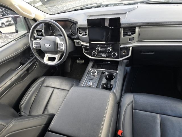 Used 2024 Ford Expedition Max XLT image 26