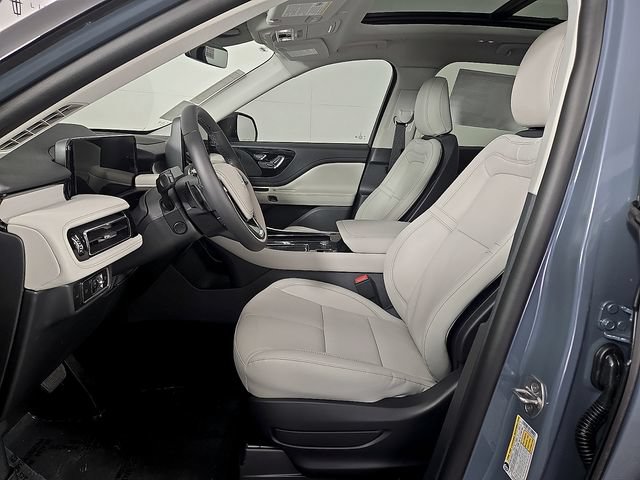 New 2026 Lincoln Aviator Reserve w/ Jet Appearance Package RWD image 13