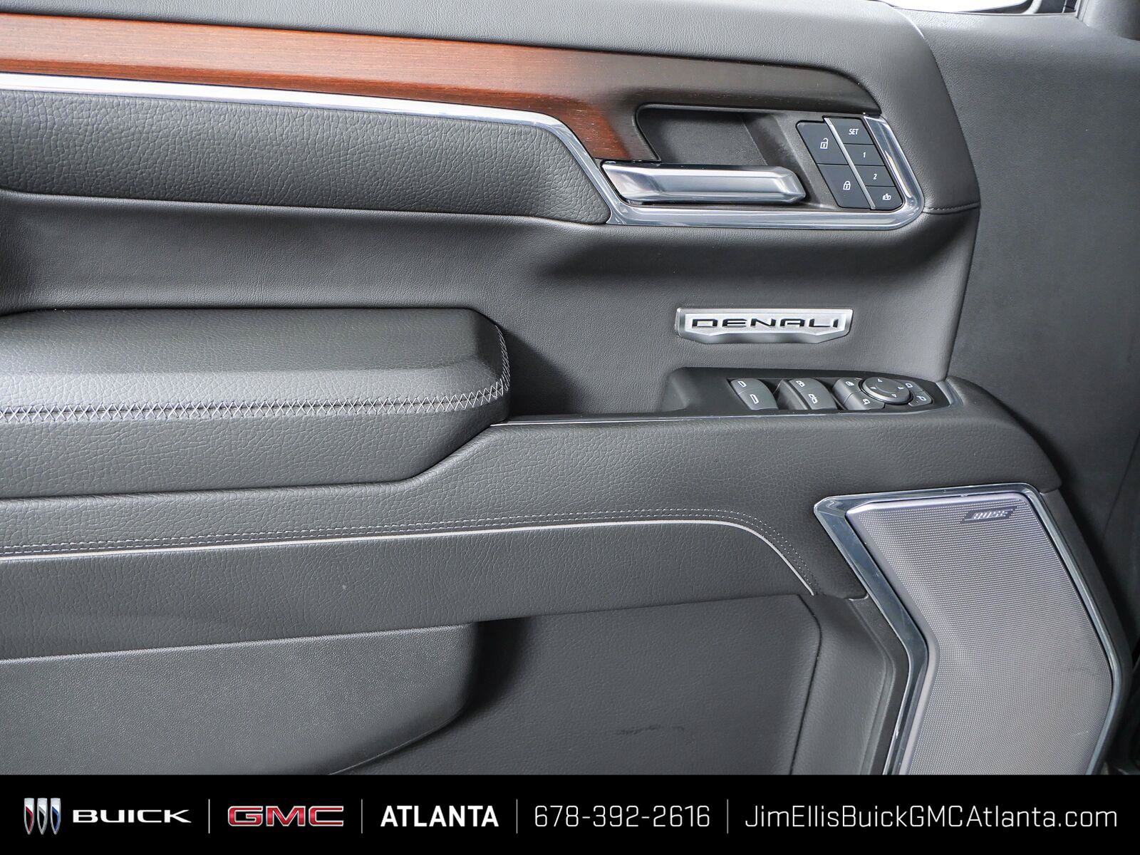 Used 2024 GMC Sierra 1500 Denali AWD/4WD image 8