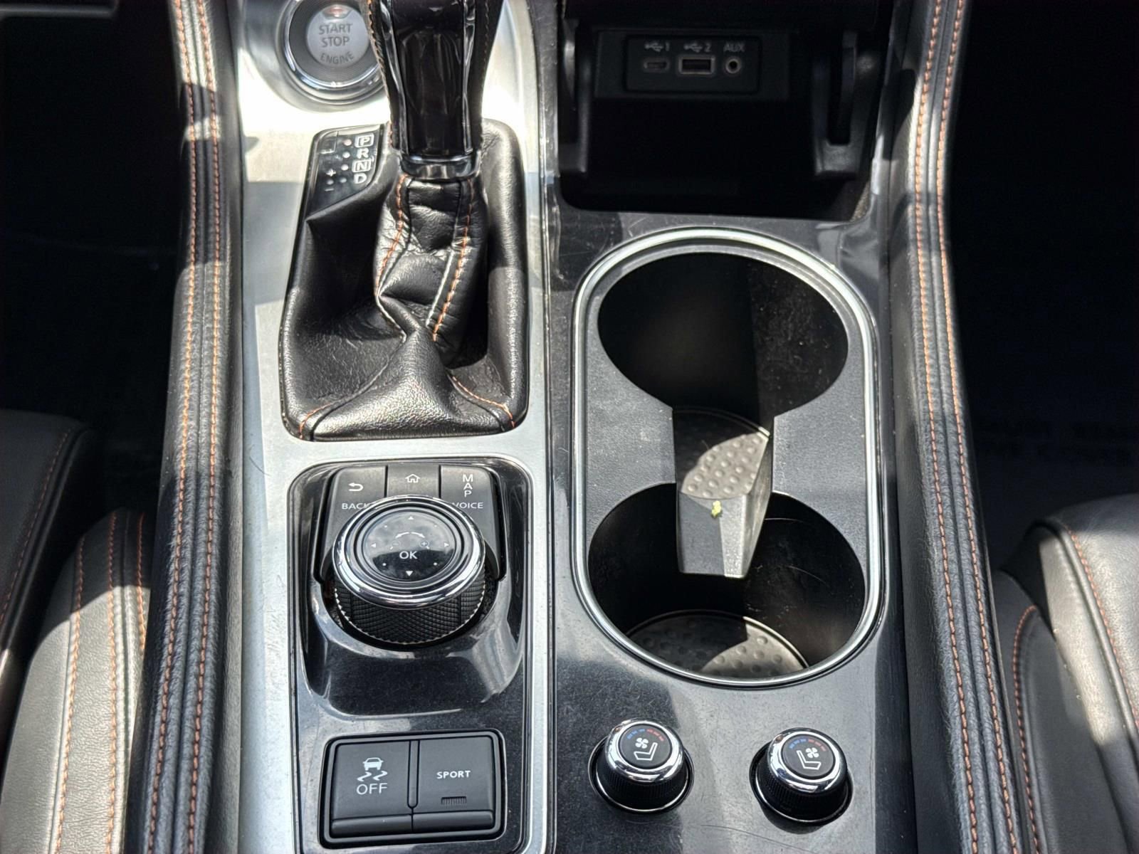 Used 2022 Nissan Maxima SR w/ Sport Mat Group FWD image 13