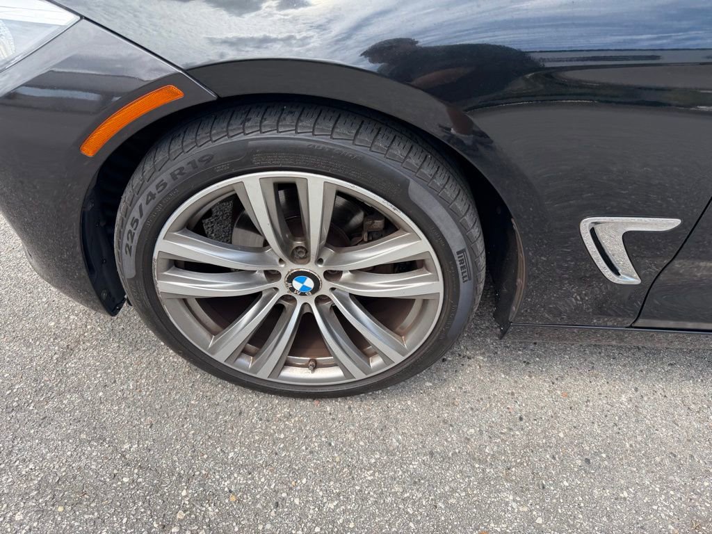 Used 2016 BMW 328i Gran Turismo xDrive image 9