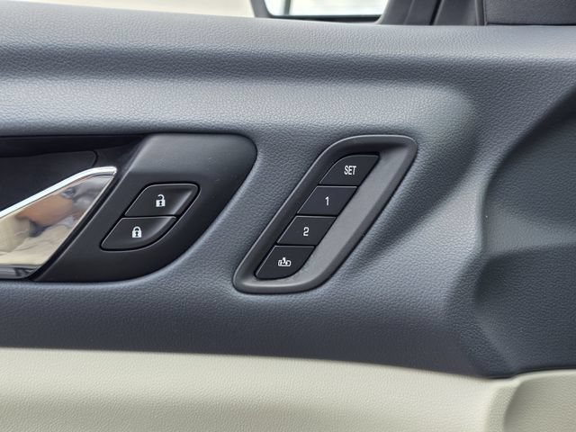 Used 2020 GMC Acadia Denali w/ Trailering Package FWD image 17