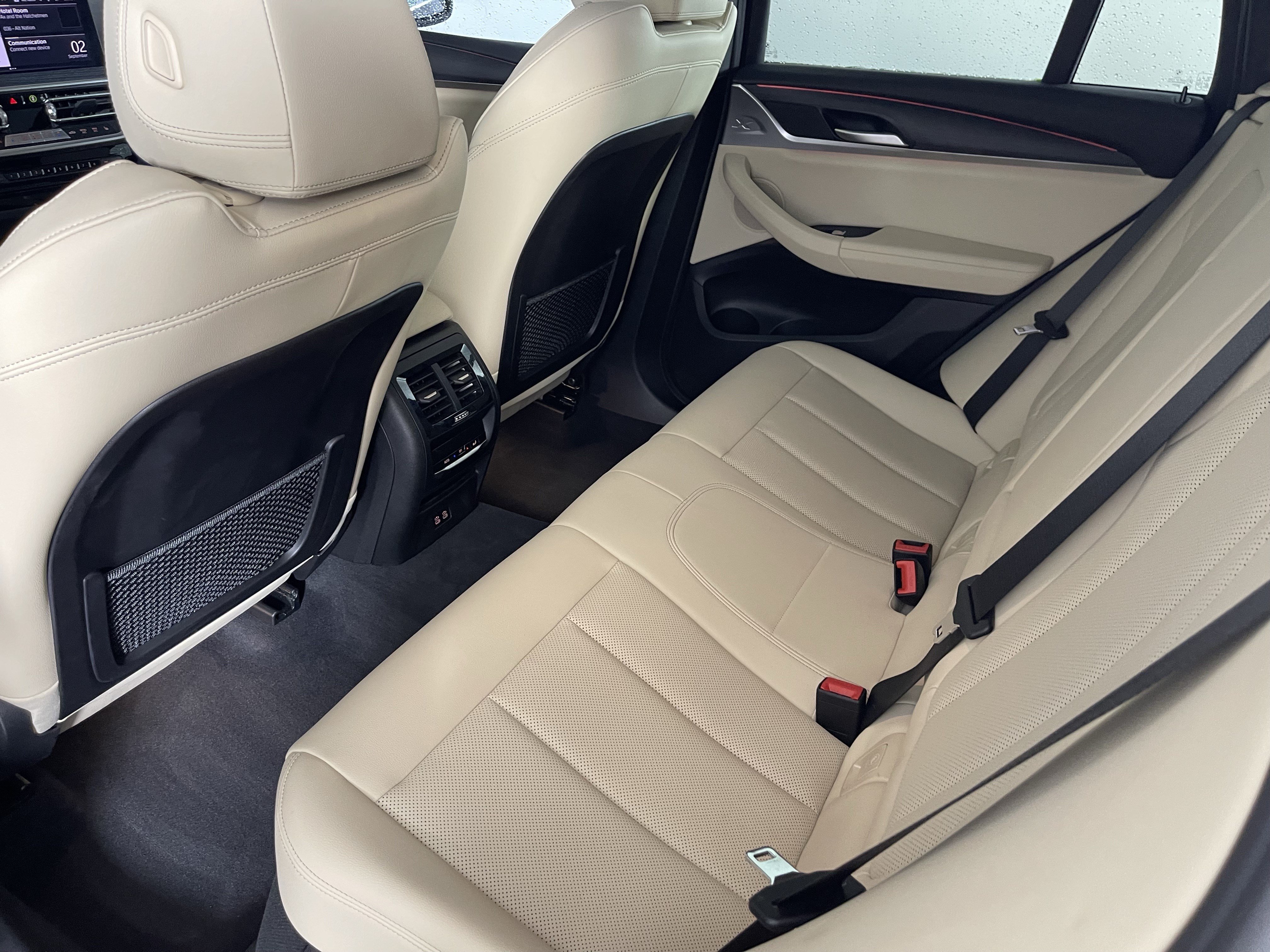 Certified 2023 BMW X4 xDrive30i w/ Premium Package AWD/4WD image 17