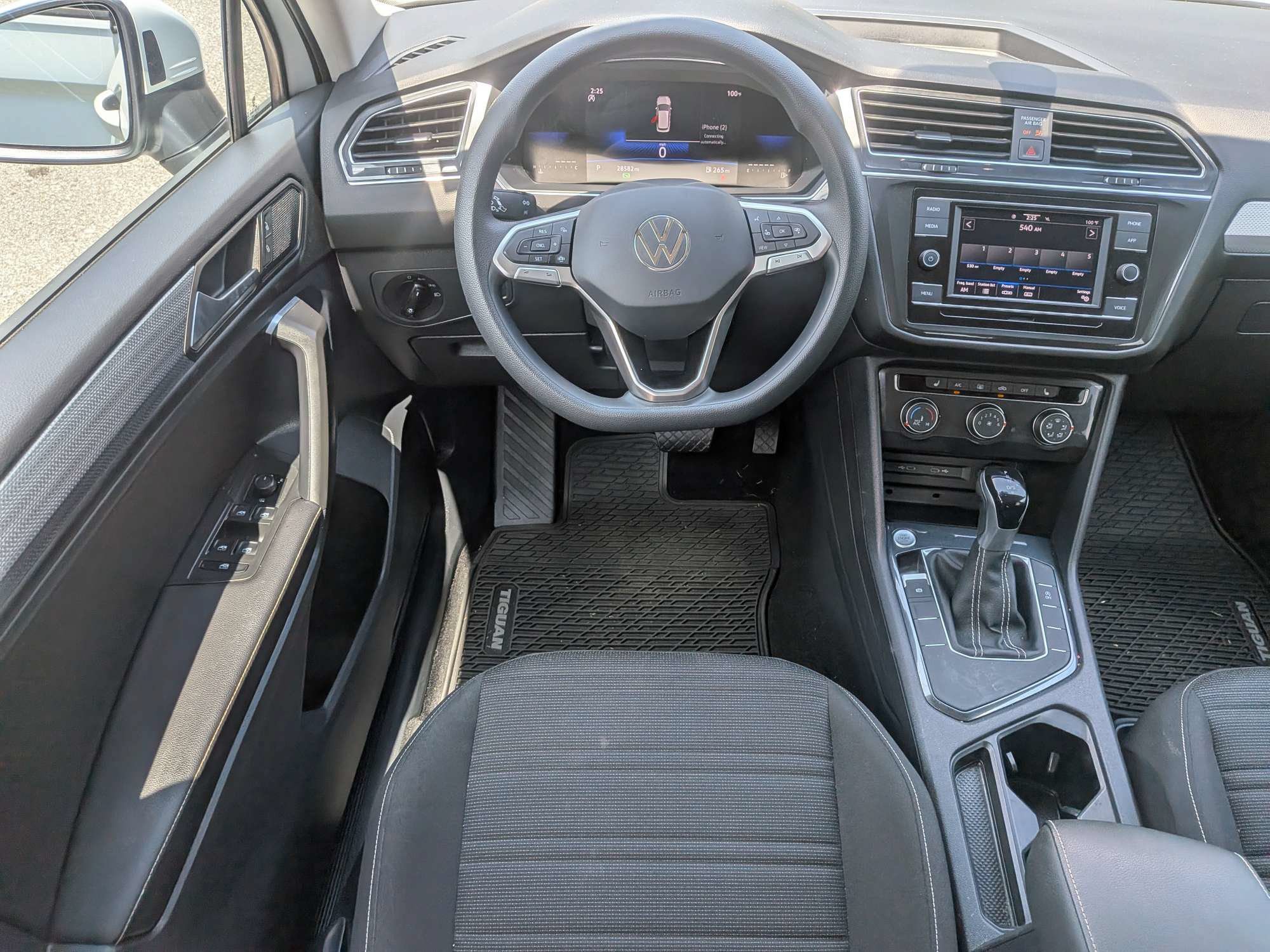 Used 2023 Volkswagen Tiguan S FWD image 15