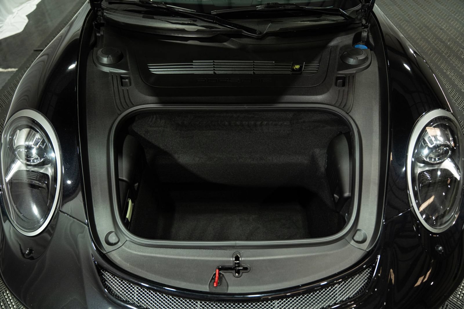 Used 2018 Porsche 911 GT3 RWD image 12