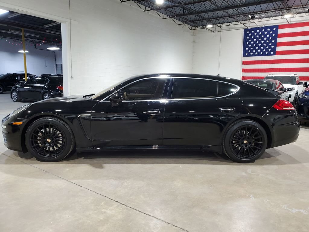 Used 2014 Porsche Panamera 4S Executive image 14