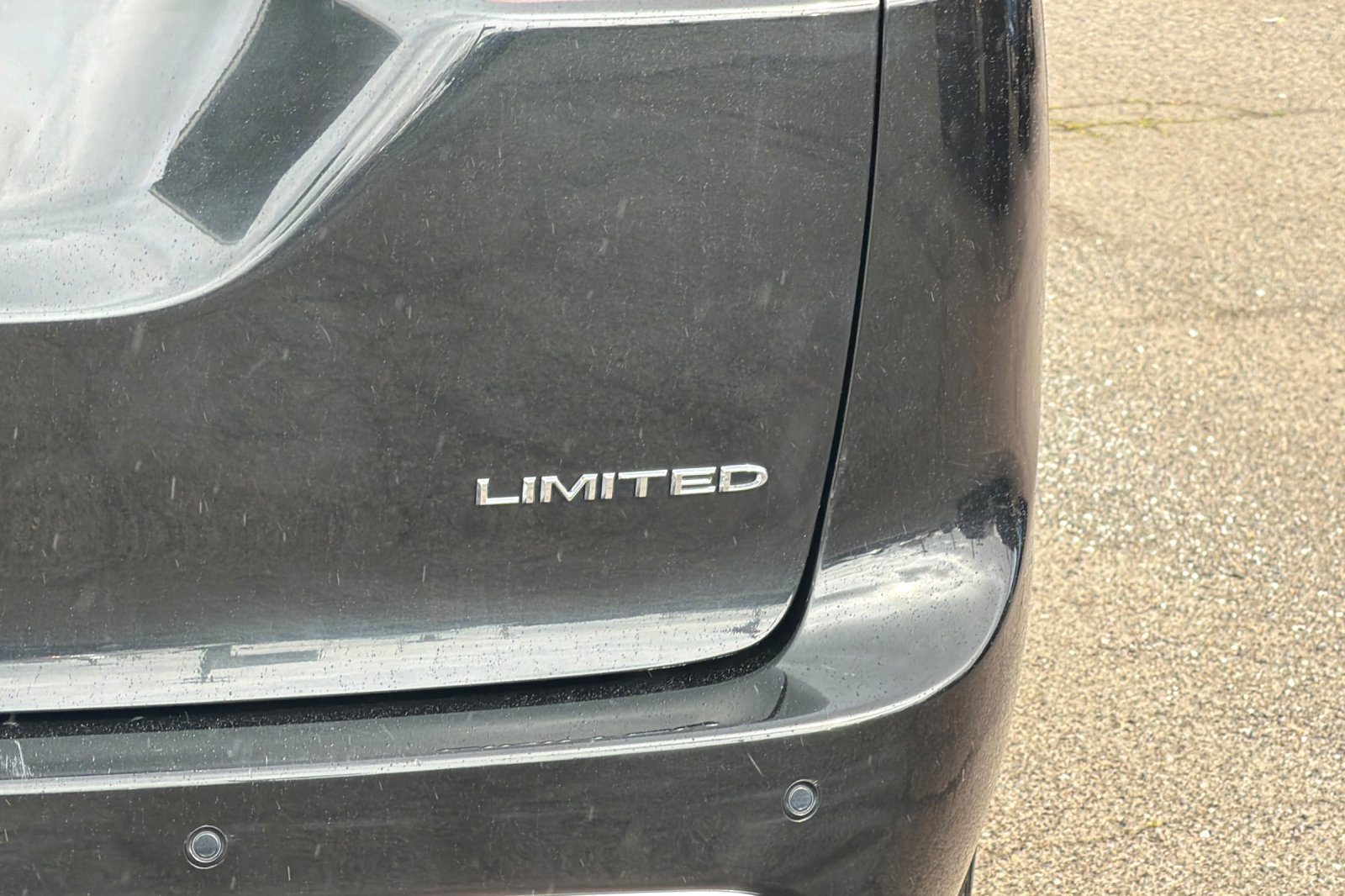 Used 2023 Chrysler Pacifica Limited image 8