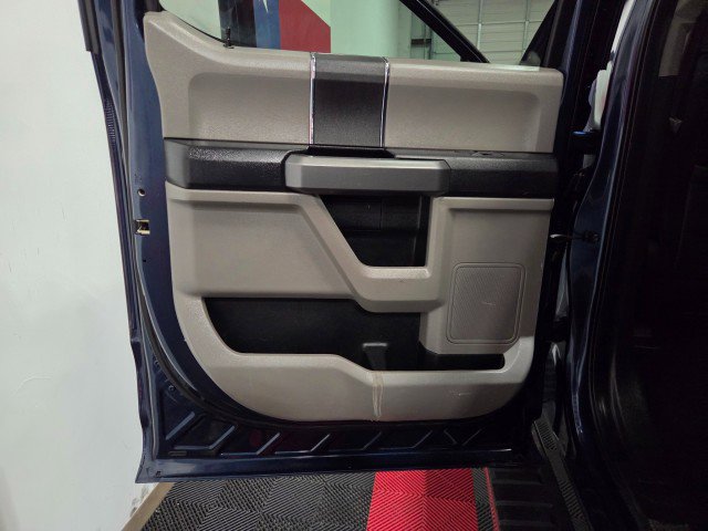 Used 2017 Ford F150 XLT AWD/4WD image 32