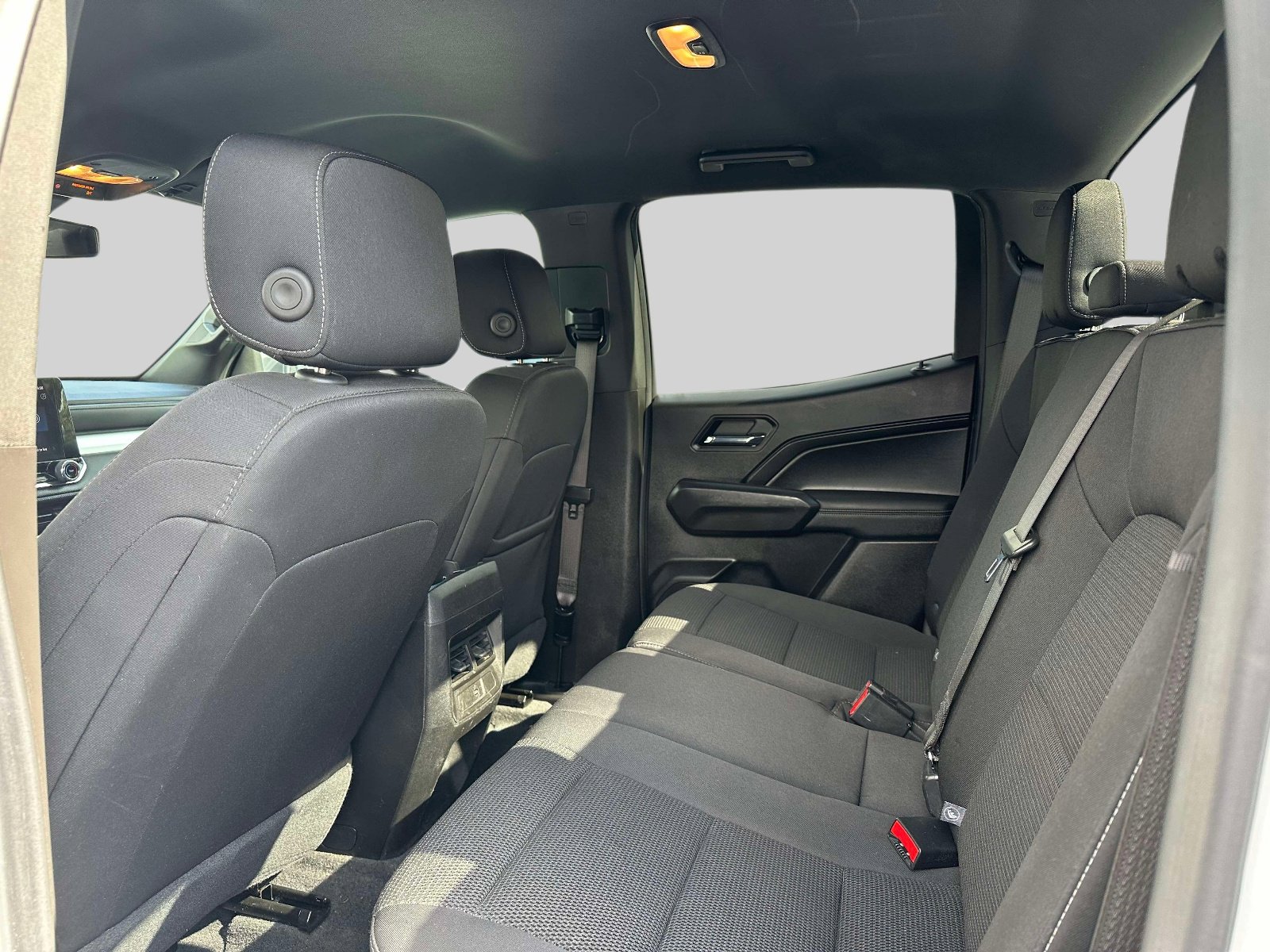 Used 2023 Chevrolet Colorado LT RWD image 11