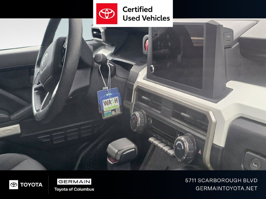 Certified 2024 Toyota Tacoma TRD Sport AWD/4WD image 1
