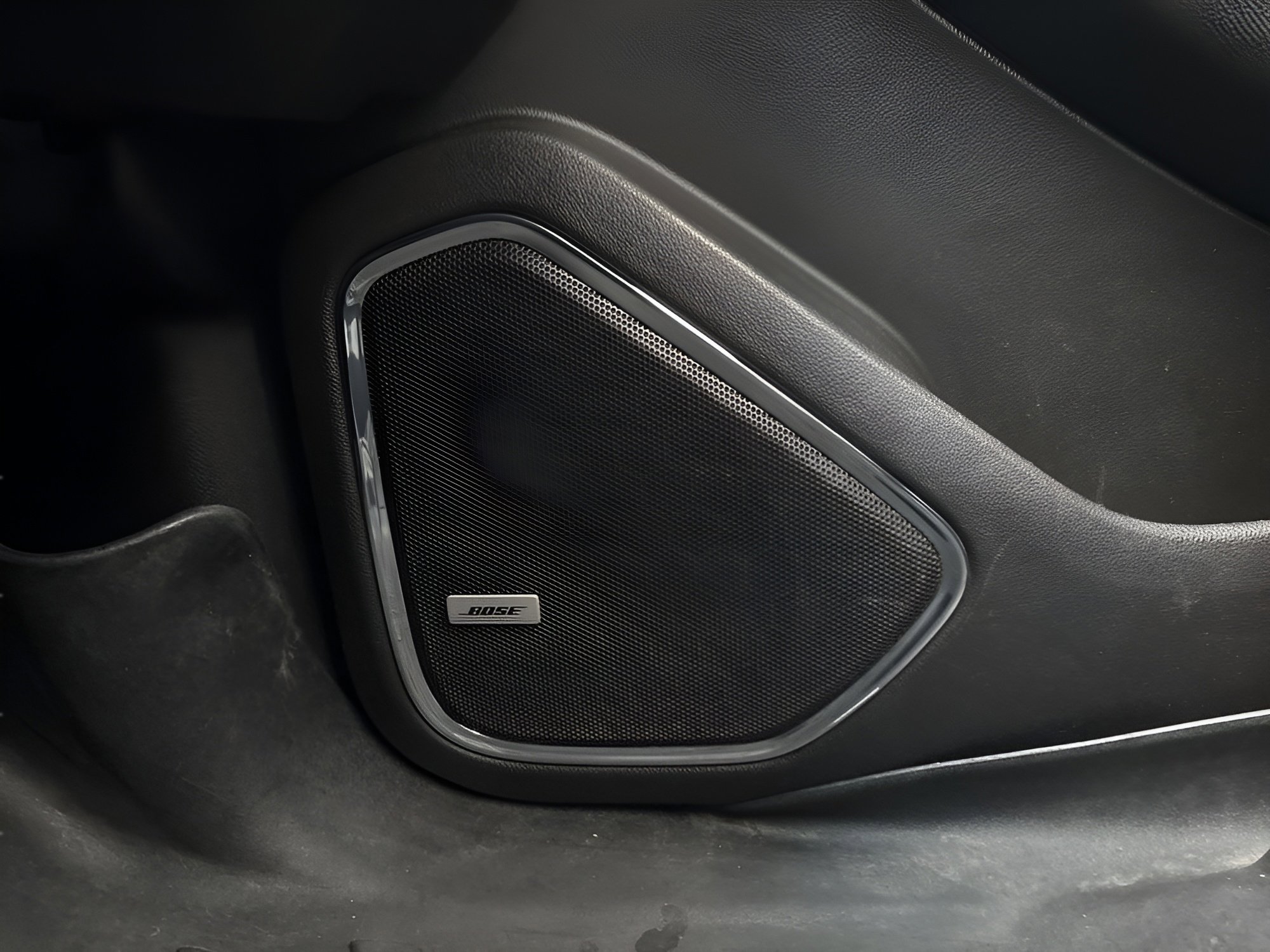 Used 2020 Chevrolet Suburban Premier image 27