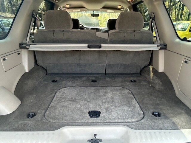 Used 2004 Chevrolet TrailBlazer LS w/ LS Preferred Equipment Group RWD image 19