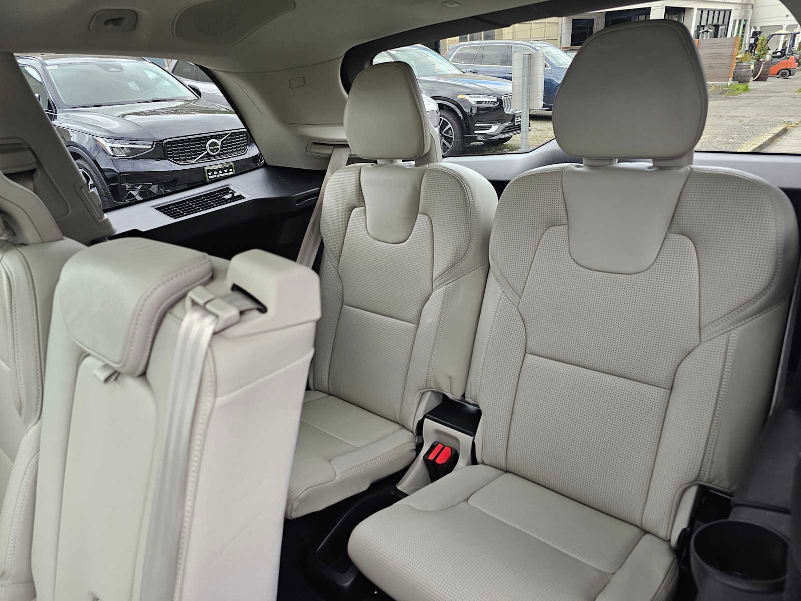 Used 2017 Volvo XC90 T6 Inscription w/ Vision Package AWD/4WD image 19