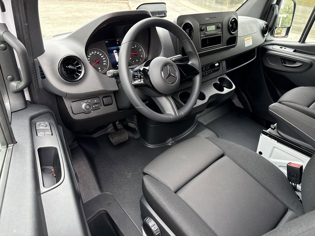 New 2025 Mercedes-Benz Sprinter 2500 image 6