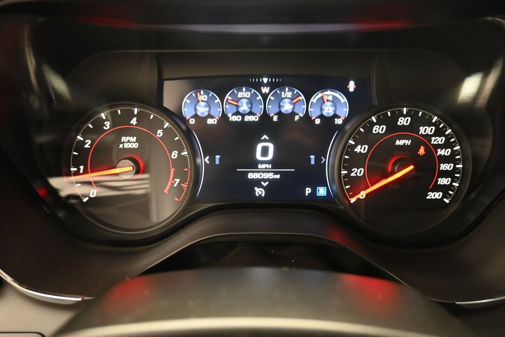 Used 2020 Chevrolet Camaro SS RWD image 14