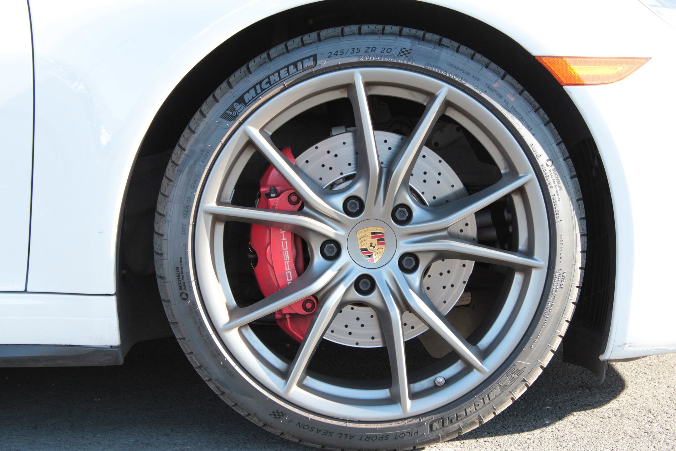 Certified 2019 Porsche 911 Carrera 4S image 25