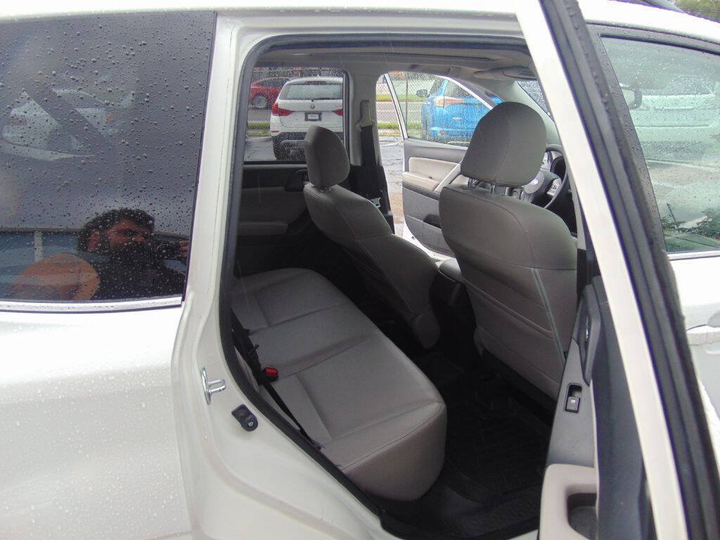 Used 2014 Subaru Forester 2.5i Touring AWD/4WD image 14