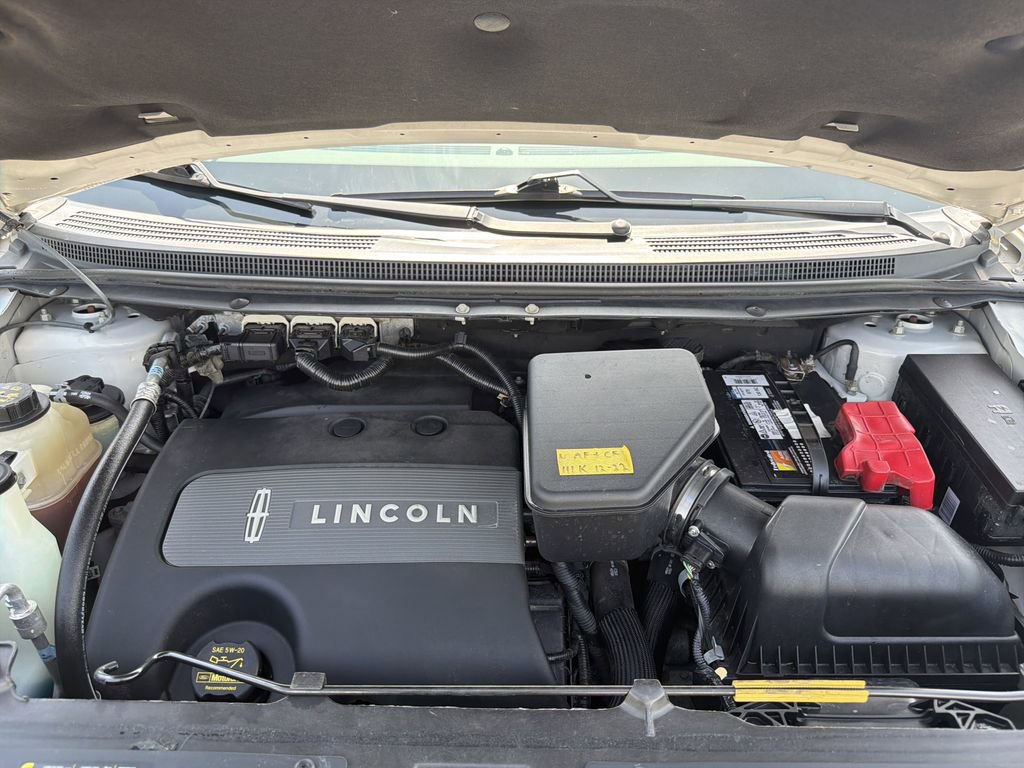 Used 2013 Lincoln MKX AWD image 33