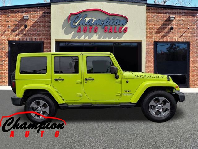 Used 2017 Jeep Wrangler Unlimited Sahara w/ Connectivity Group AWD/4WD image 3