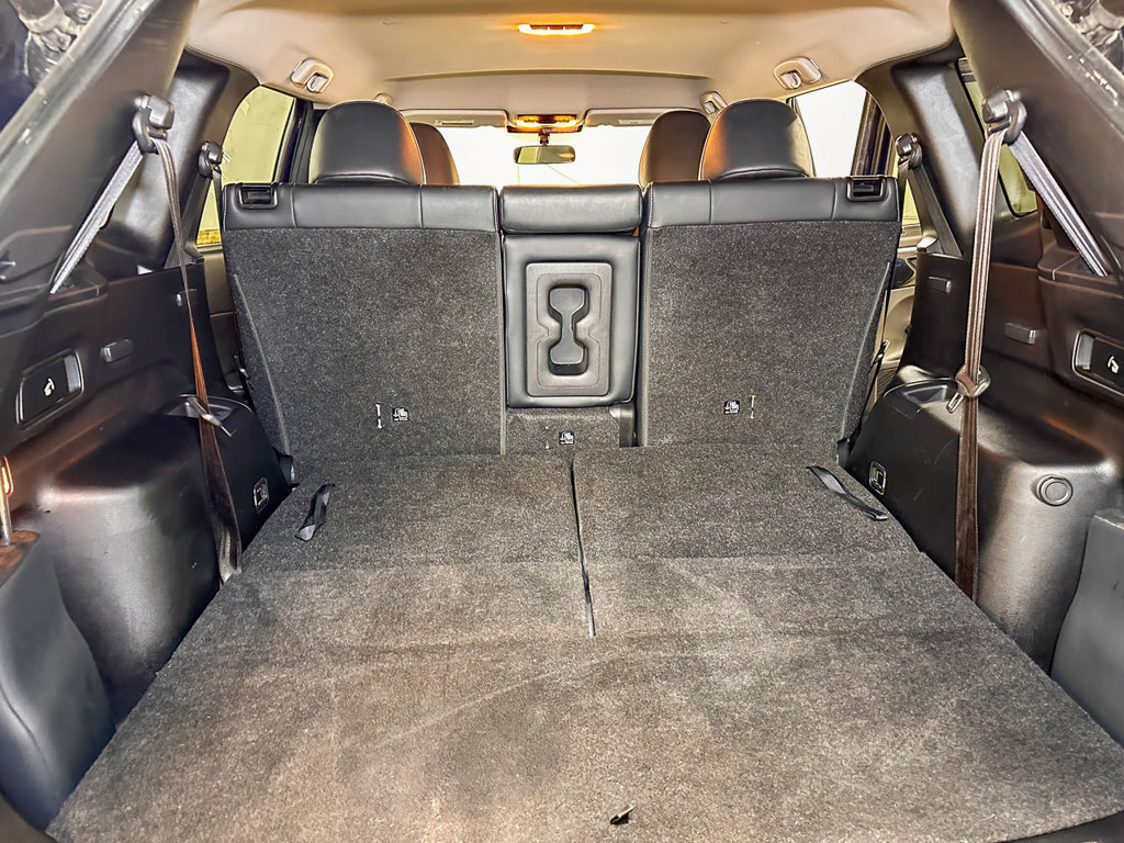 Used 2024 Mitsubishi Outlander AWD image 22