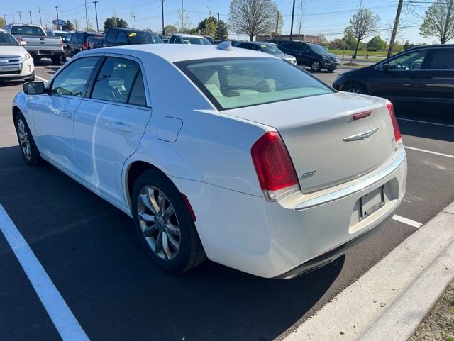 Used 2016 Chrysler 300 Limited w/ Driver Convenience Group AWD/4WD image 7