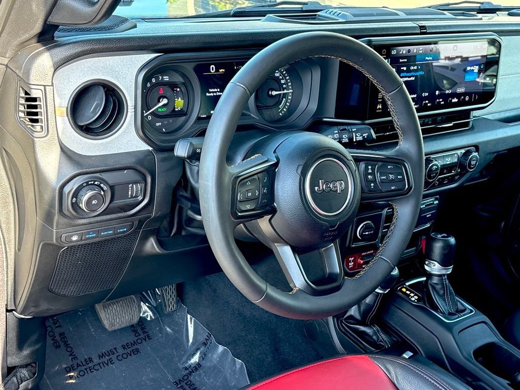 Used 2024 Jeep Wrangler Unlimited AWD/4WD image 9