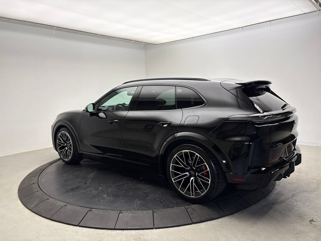 New 2026 Porsche Cayenne Turbo AWD/4WD image 3