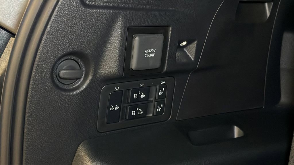 New 2026 Lexus LX 700h Luxury image 11