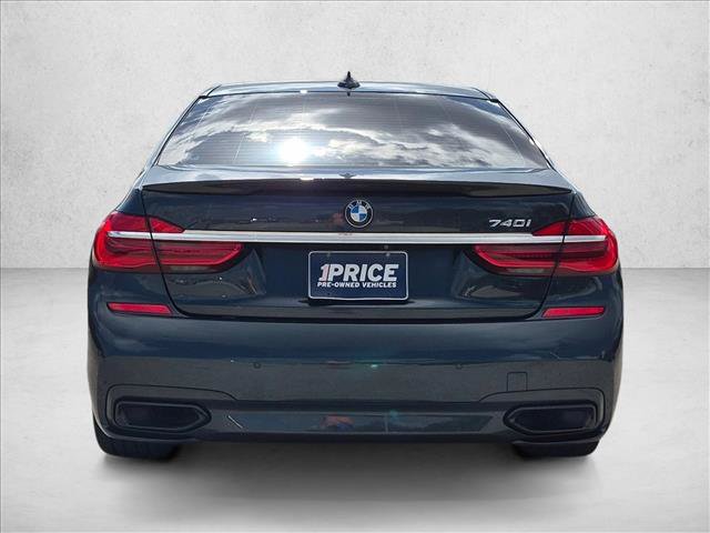Used 2017 BMW 740i RWD image 6