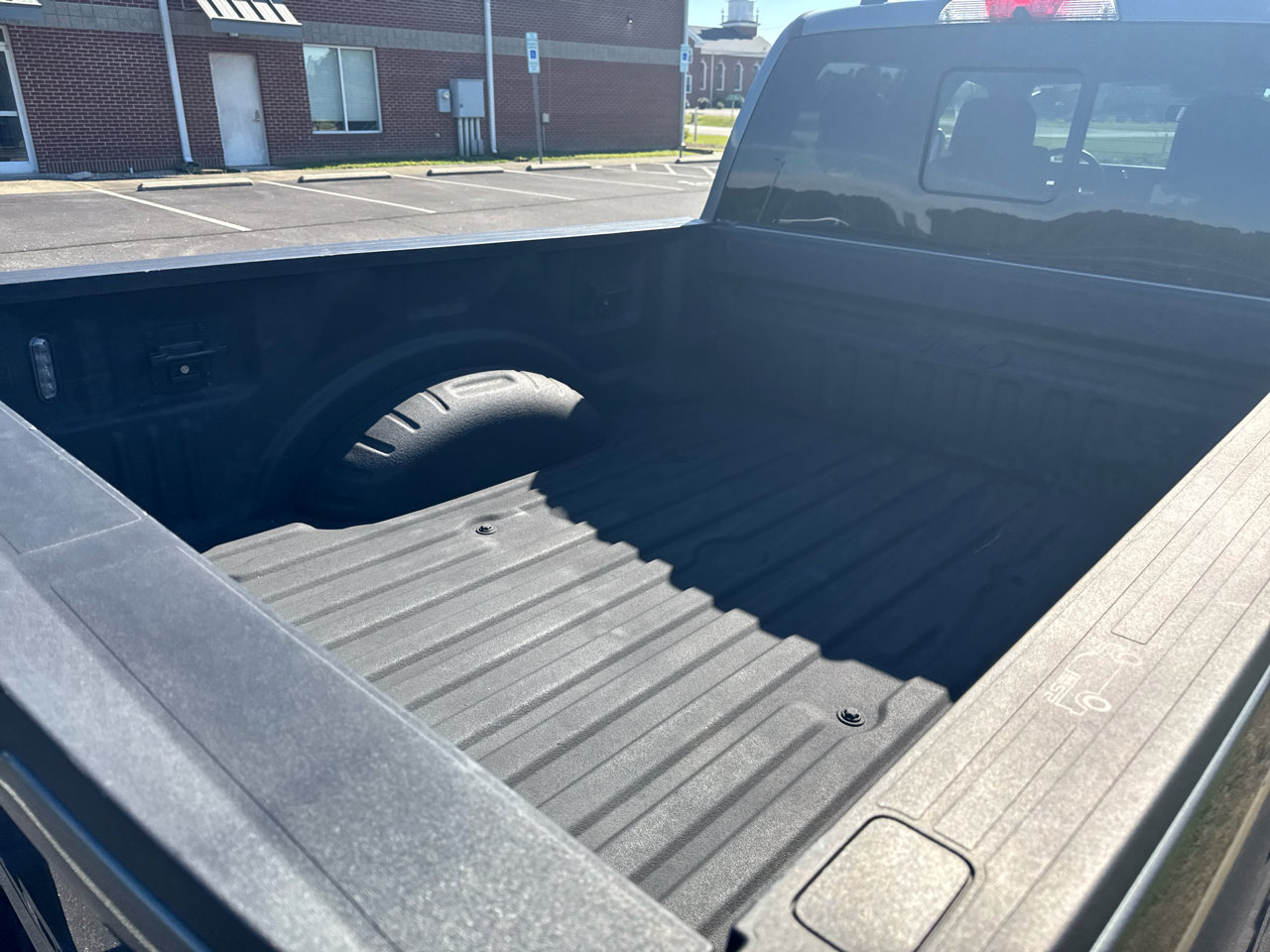 Used 2023 Ford F250 Lariat w/ Black Appearance Package image 27