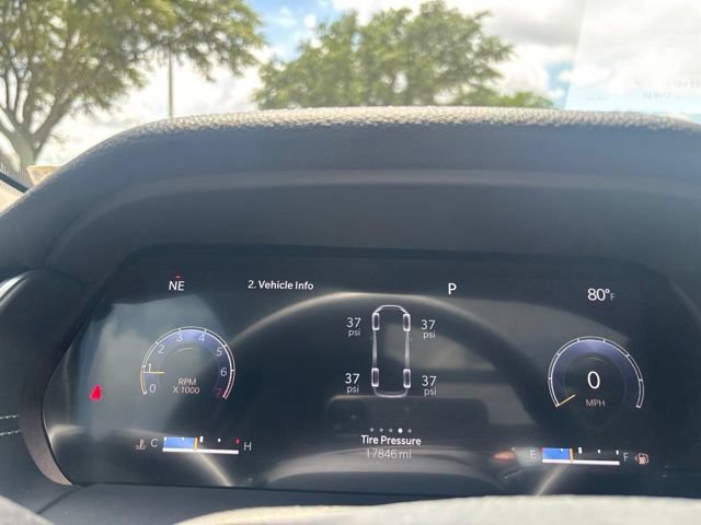 Certified 2023 Jeep Grand Cherokee L Limited AWD/4WD image 17