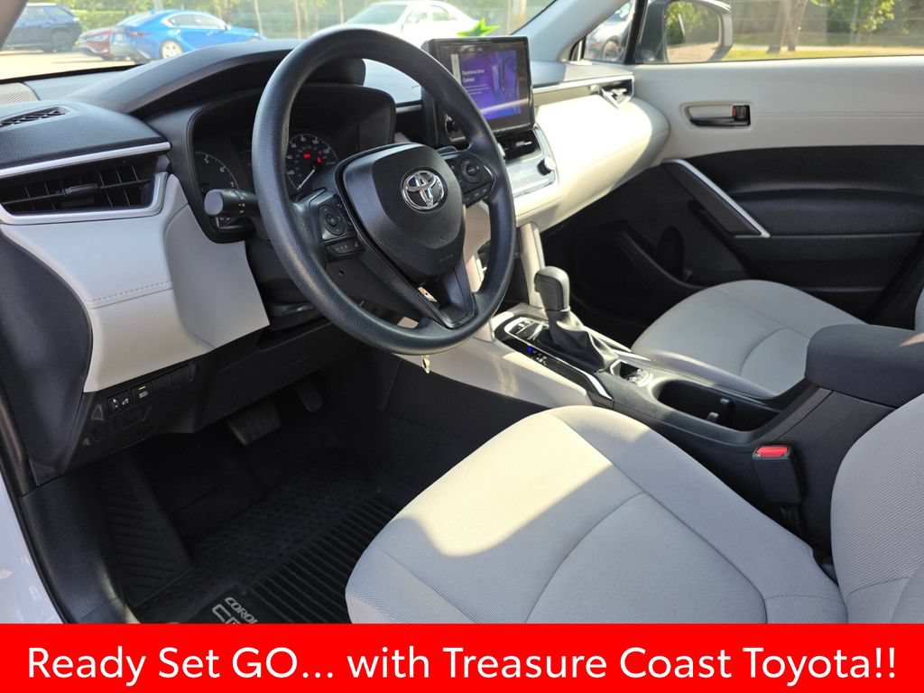 Certified 2025 Toyota Corolla Cross L FWD image 27
