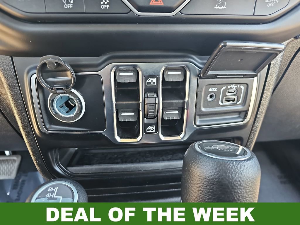 Used 2021 Jeep Gladiator Willys image 24