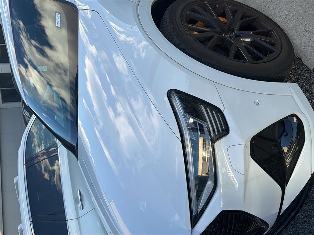 Used 2022 Audi e-tron Chronos image 44