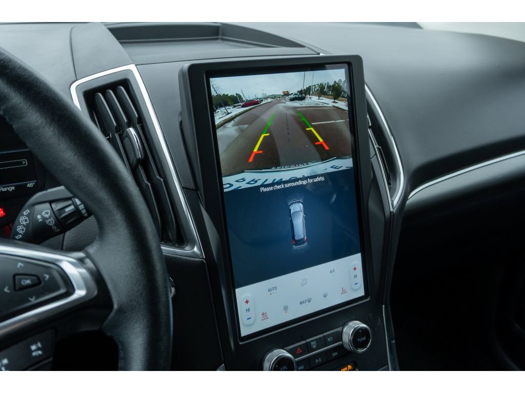 Used 2024 Ford Edge Titanium image 21