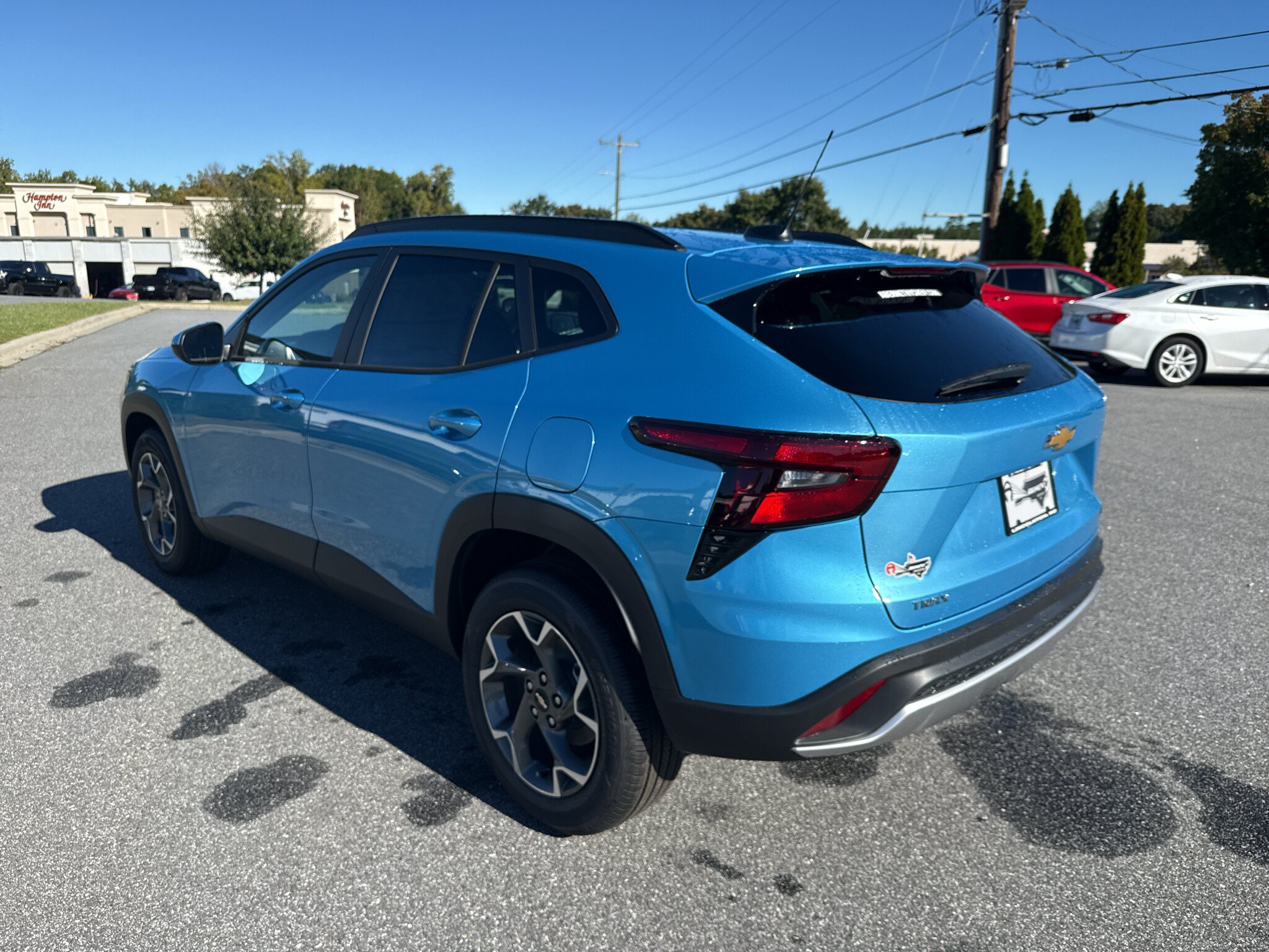 New 2026 Chevrolet Trax LT w/ Sunroof Package FWD image 4