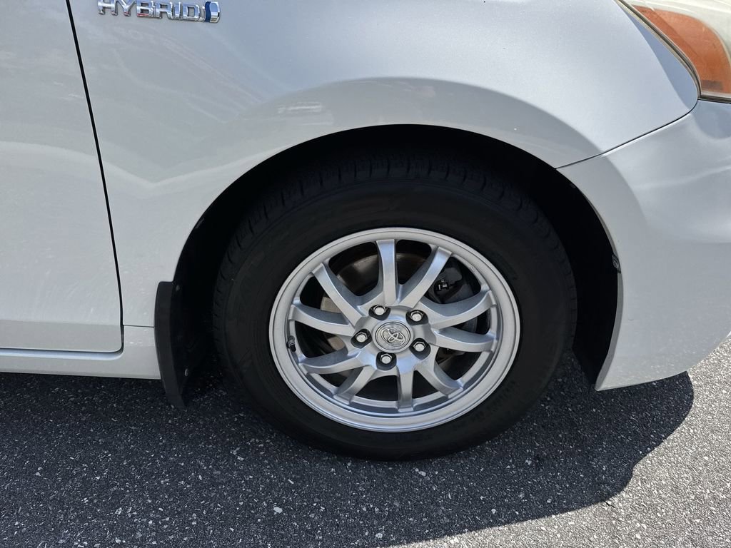 Used 2013 Toyota Prius V Two image 60