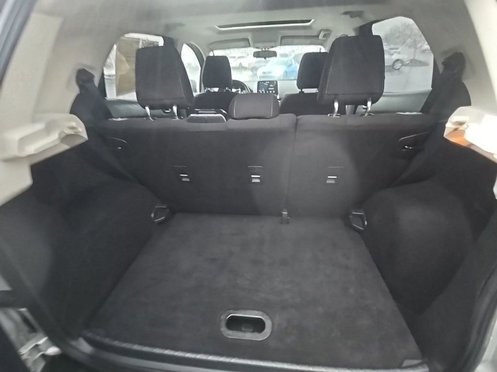 Used 2019 Ford EcoSport SE w/ SE Convenience Package image 29
