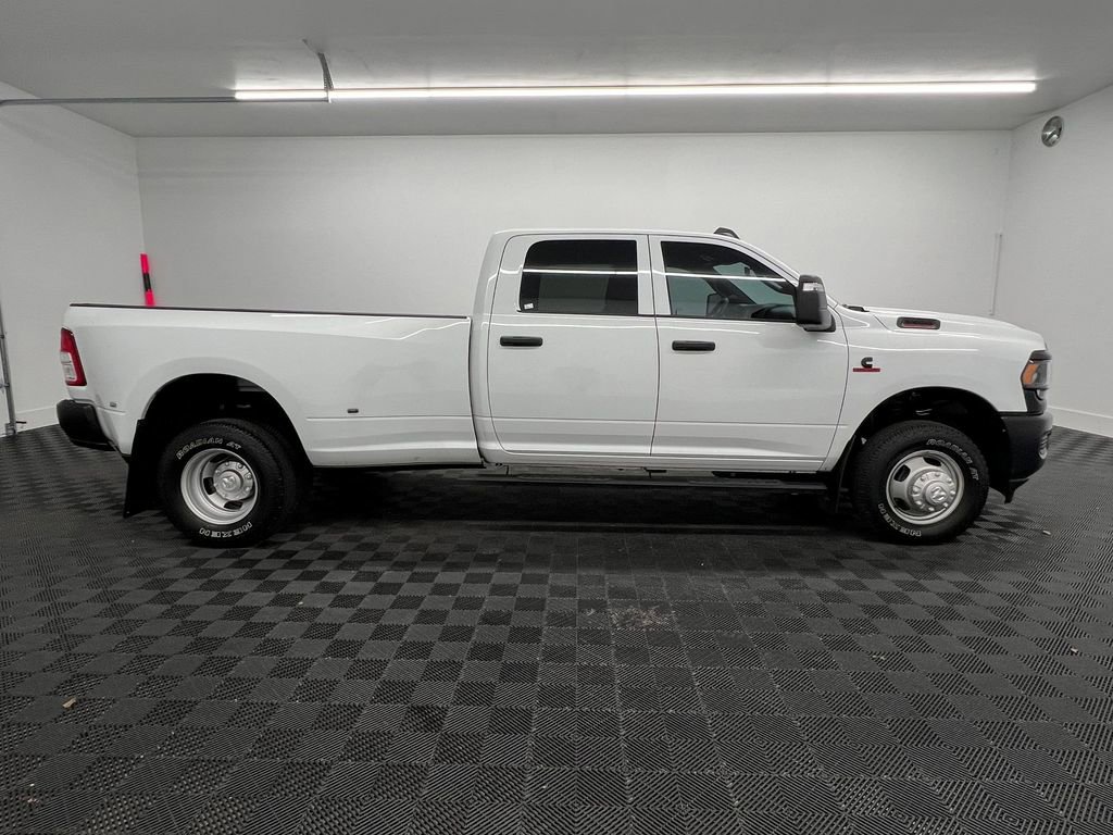 Used 2024 RAM 3500 Tradesman w/ Cold Weather Group AWD/4WD image 7