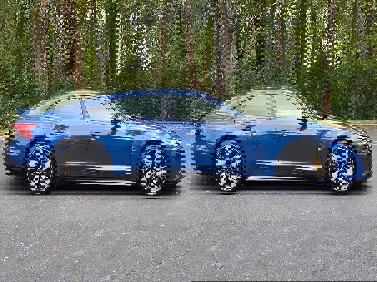 Used 2022 Audi RS e-tron GT w/ Carbon Performance Package image 7