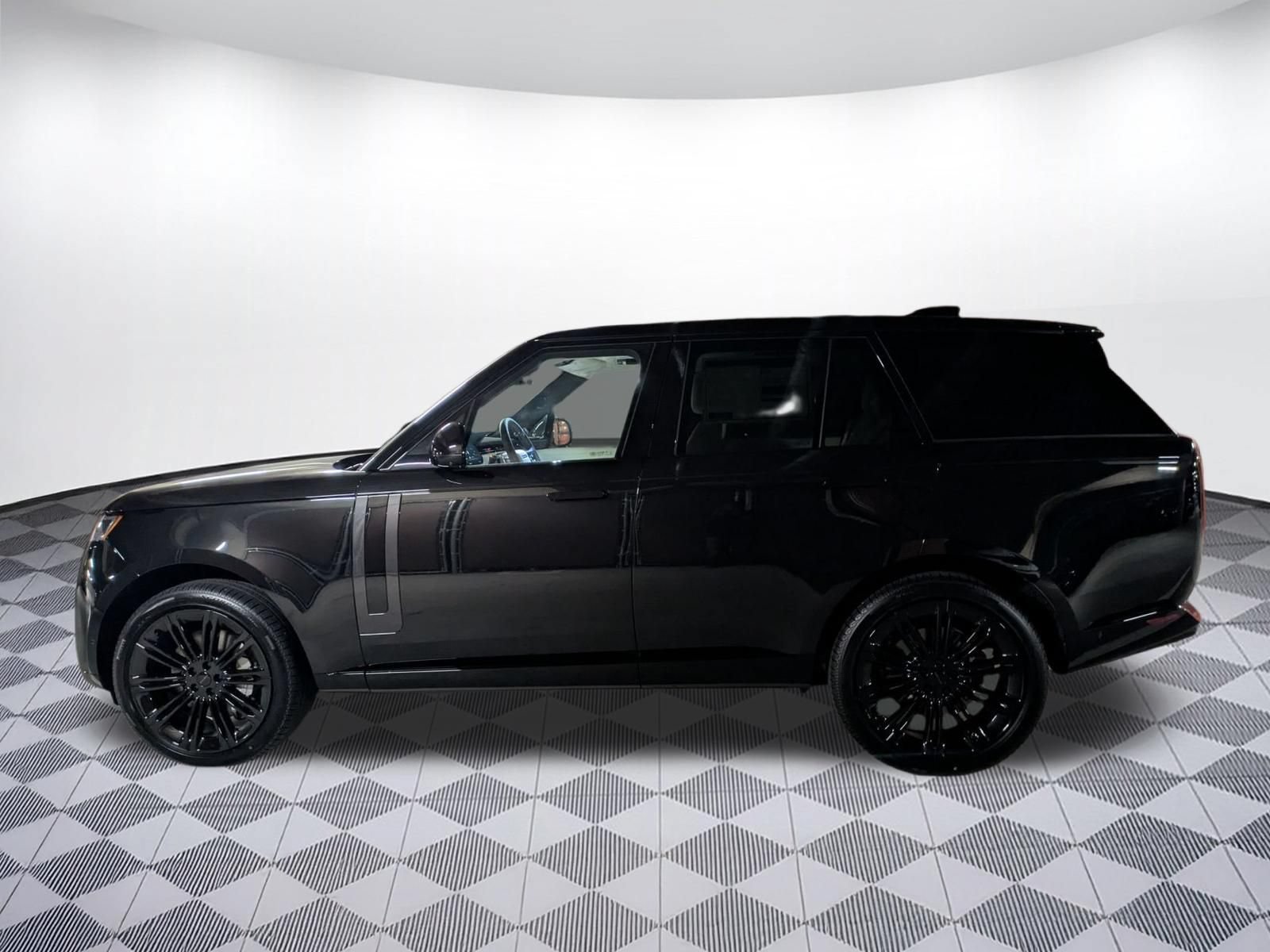 New 2026 Land Rover Range Rover SE AWD/4WD image 2