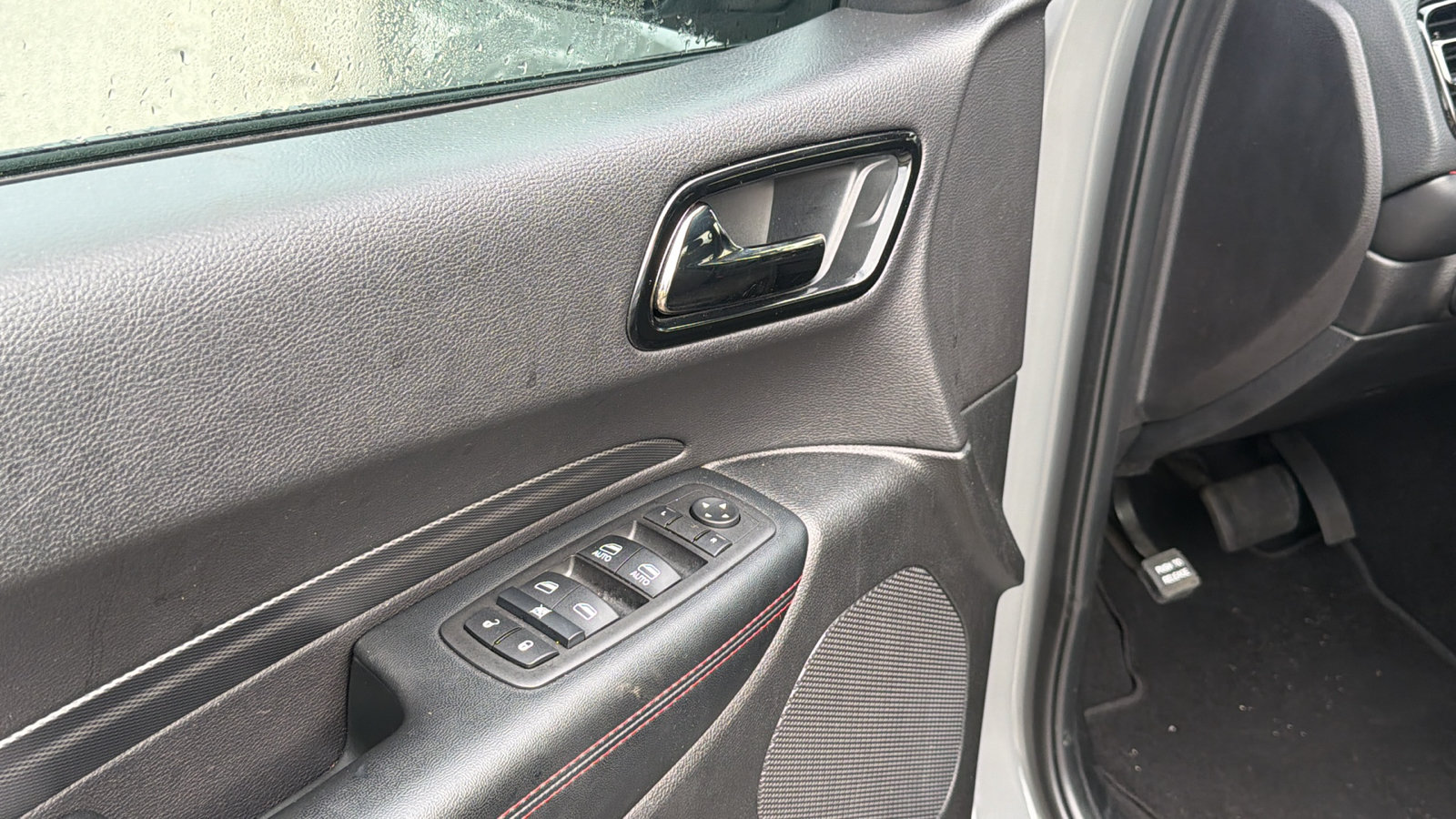 Used 2025 Dodge Durango GT AWD/4WD image 15
