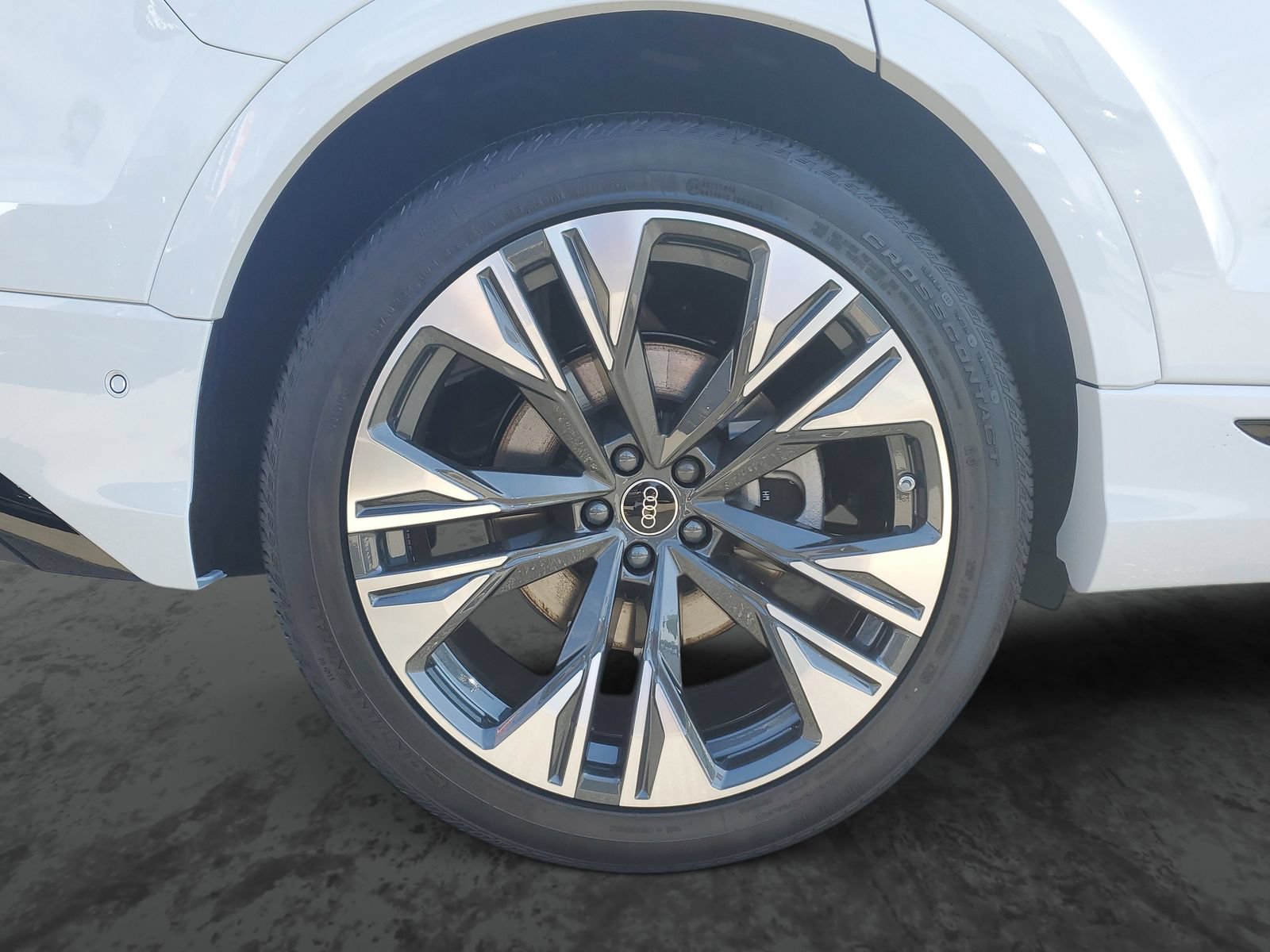 New 2026 Audi Q8 Premium Plus AWD/4WD image 5
